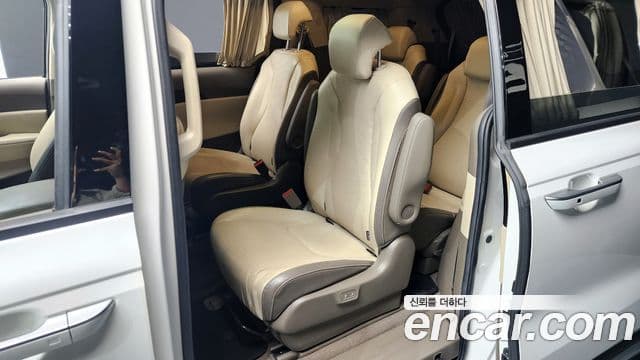 Kia Carnival 2021 — Şəkil 11/20