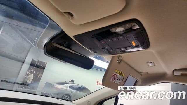 Kia Carnival 2021 — Şəkil 17/20