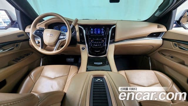 Cadillac Escalade 2020 — ფოტო 6/20