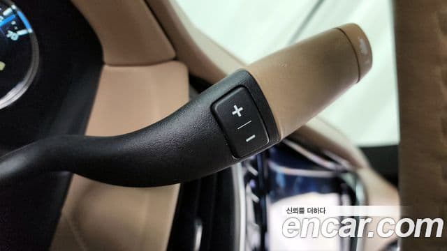 Cadillac Escalade 2020 — ფოტო 8/20