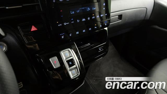 Hyundai Staria 2022 — Şəkil 9/20
