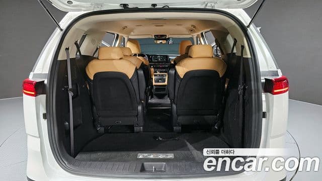 Kia Carnival 2023 — Şəkil 20/20