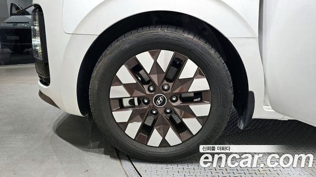 Hyundai Staria 2022 — Şəkil 5/20