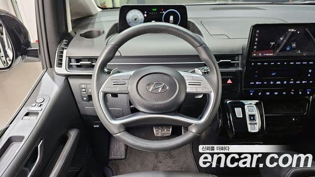 Hyundai Staria 2022 — Şəkil 13/20