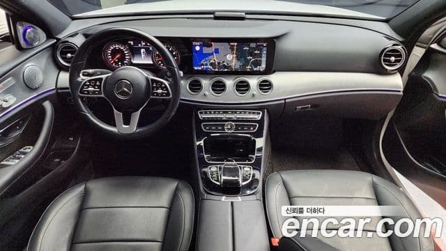 Mercedes-Benz E-Class 2018 — Şəkil 7/20