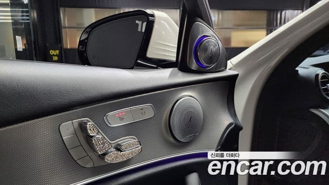 Mercedes-Benz E-Class 2018 — Şəkil 18/20