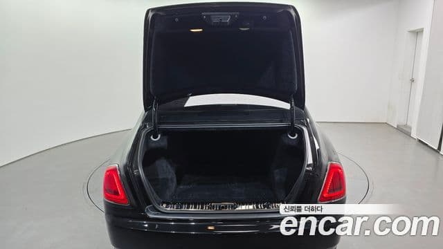 Rolls-Royce Ghost 2020 — Şəkil 19/20