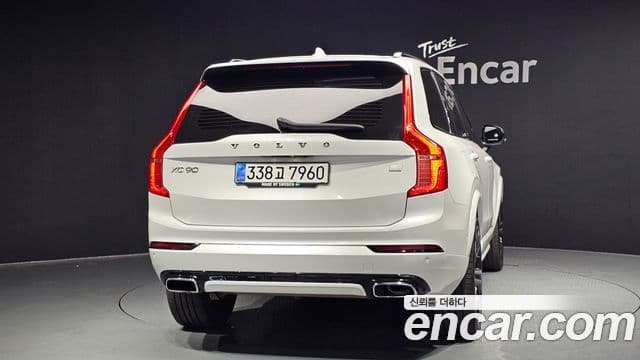 Volvo XC90 2020 — Фото 3/20