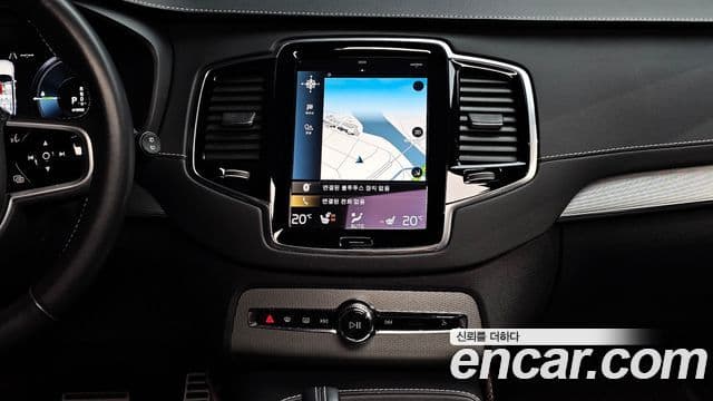 Volvo XC90 2020 — Фото 15/20