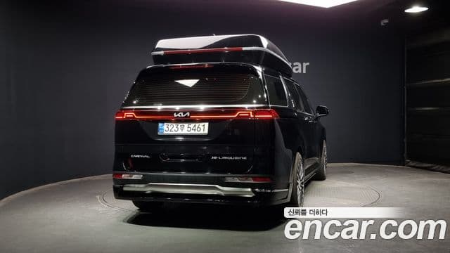 Kia Carnival 2021 — ფოტო 4/20