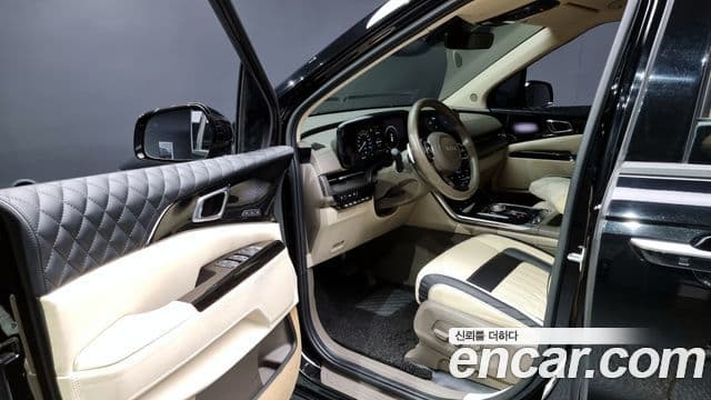Kia Carnival 2021 — ფოტო 10/20