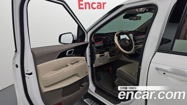 Kia Carnival 2024 — Фото 10/20