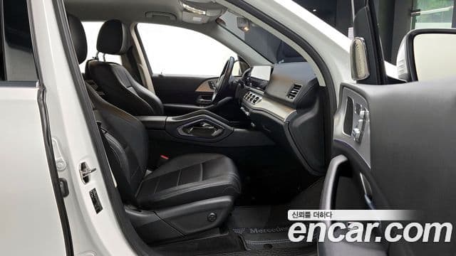 Mercedes-Benz GLE-Class 2019 — Şəkil 10/20