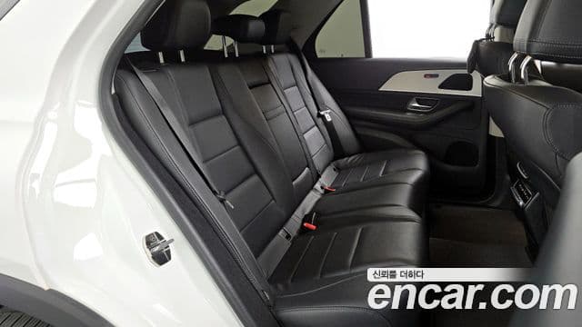 Mercedes-Benz GLE-Class 2019 — Şəkil 12/20