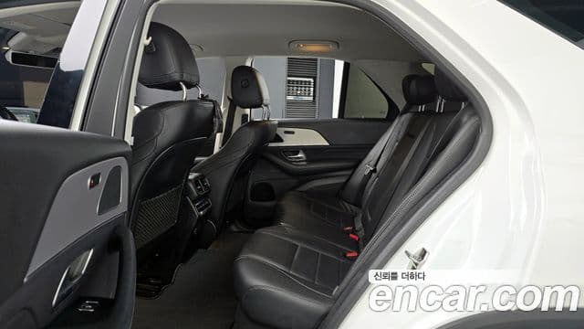 Mercedes-Benz GLE-Class 2019 — Şəkil 13/20