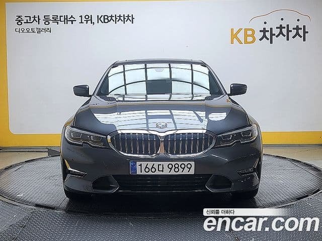BMW 3 Series 2020 — Фото 2/17