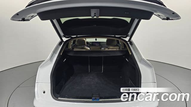 Audi Q5 2023 — Photo 20/20