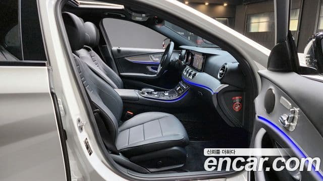 Mercedes-Benz E-Class 2020 — ფოტო 10/20