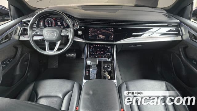 Audi Q7 2020 — ფოტო 7/20
