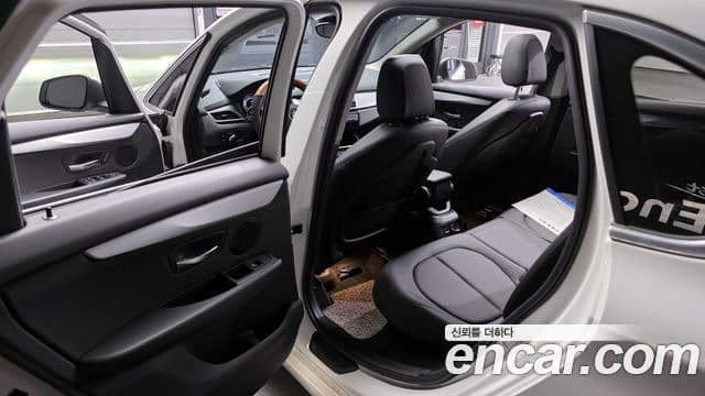 BMW 2 Series Active Tourer 2020 — ფოტო 20/20