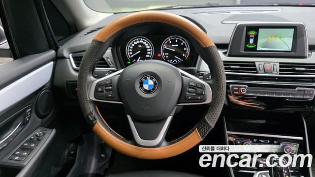 BMW 2 Series Active Tourer 2020 — ფოტო 7/20