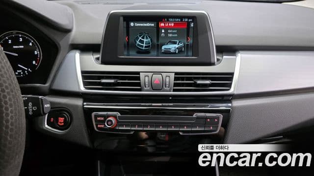 BMW 2 Series Active Tourer 2020 — ფოტო 15/20