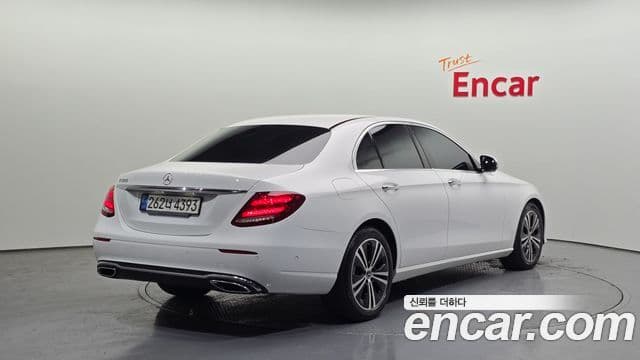 Mercedes-Benz E-Class 2020 — Şəkil 3/20