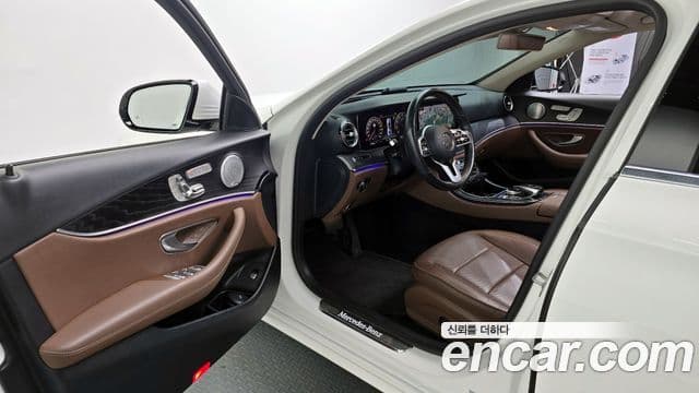 Mercedes-Benz E-Class 2020 — Şəkil 13/20