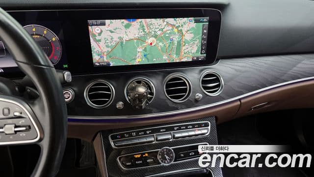 Mercedes-Benz E-Class 2020 — Şəkil 11/20