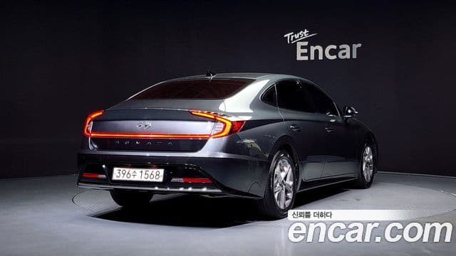 Hyundai Sonata Hybrid 2021 — Şəkil 14/20