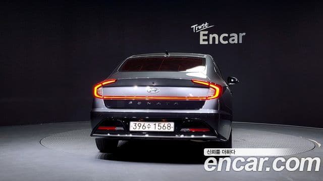Hyundai Sonata Hybrid 2021 — Şəkil 12/20