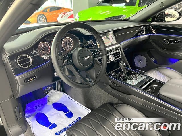 Bentley Flying Spur 2020 — Şəkil 7/20