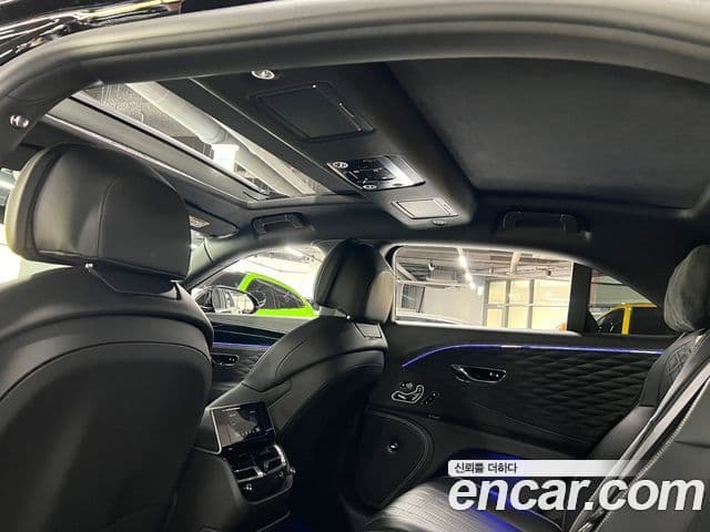 Bentley Flying Spur 2020 — Şəkil 11/20