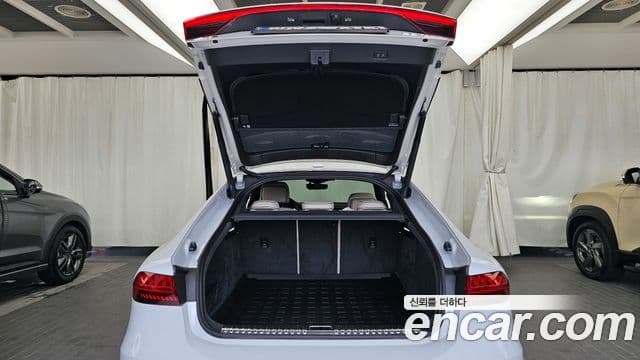 Audi A7 2022 — фото 20 из 20