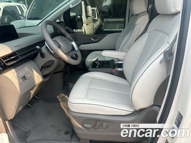 Hyundai Staria 2023 — Şəkil 15/20