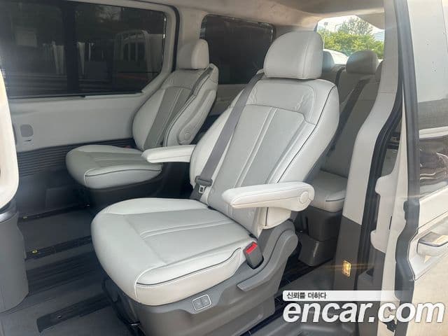 Hyundai Staria 2023 — Şəkil 17/20