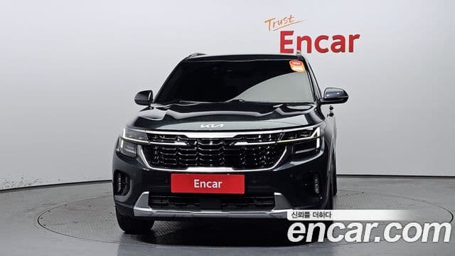 Kia Seltos 2023 — Şəkil 17/20