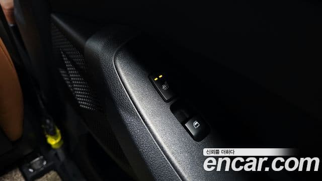 Kia Seltos 2023 — ფოტო 3/20