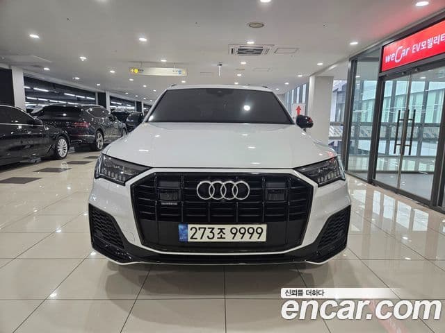 Audi Q7 2021 — ფოტო 12/17