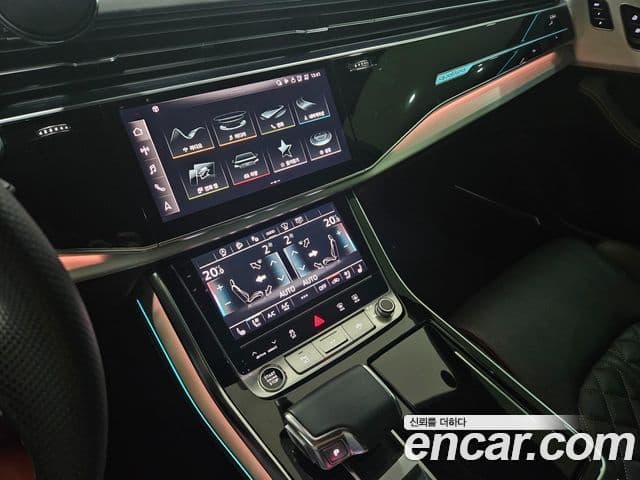 Audi Q7 2021 — ფოტო 17/17