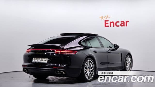 Porsche Panamera 2018 — Şəkil 2/20