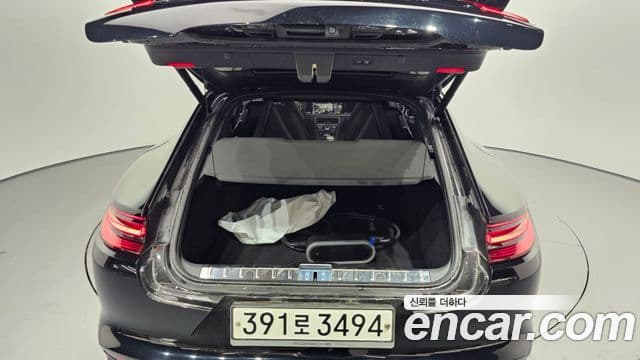 Porsche Panamera 2018 — Şəkil 19/20