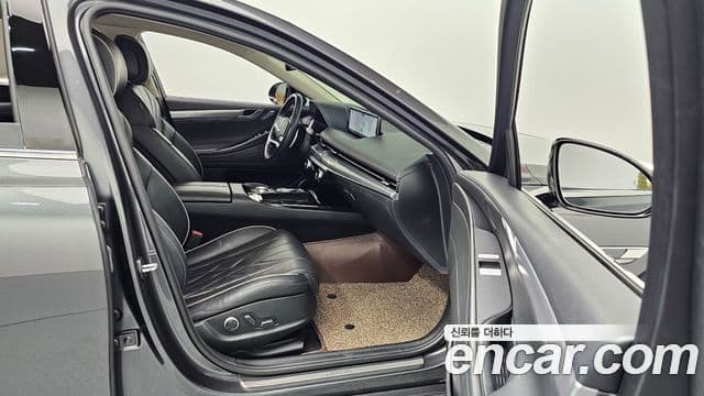 Genesis Electrified G80 2020 — Şəkil 10/20