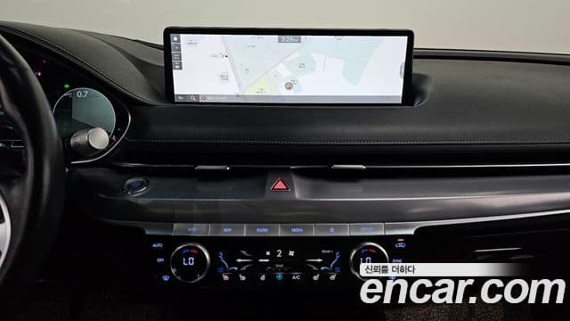 Genesis Electrified G80 2020 — Şəkil 15/20