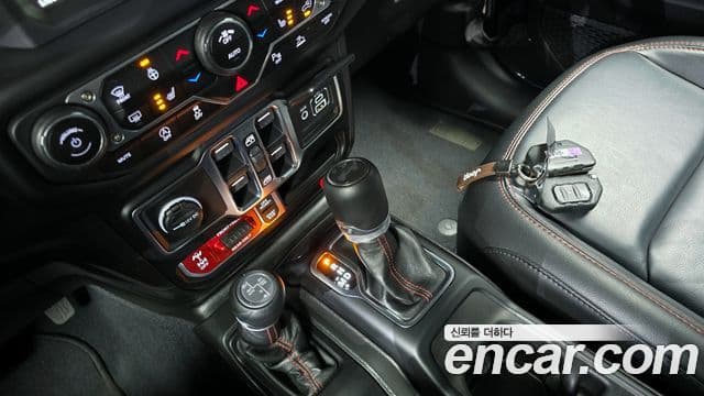 Jeep Wrangler 2023 — Photo 5/20