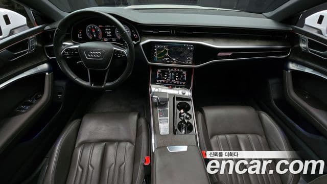 Audi A7 2020 — ფოტო 7/20
