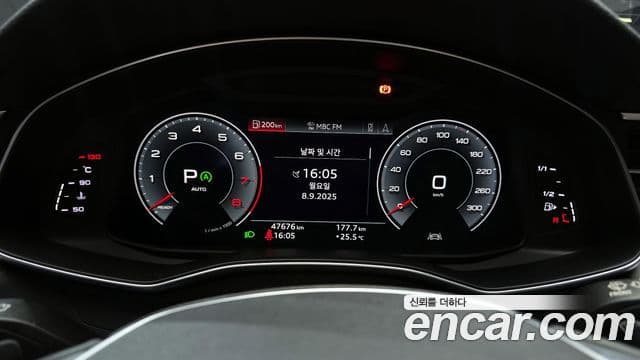 Audi A7 2020 — ფოტო 8/20