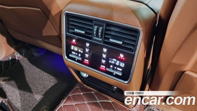 Porsche Cayenne 2019 — Photo 15/20