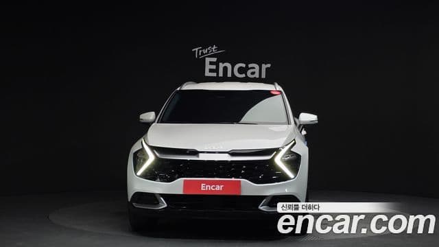 Kia Sportage 2023 — ფოტო 3/20