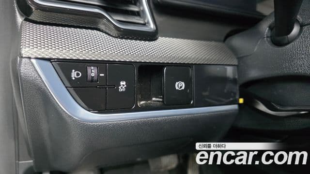 Kia Sportage 2023 — ფოტო 13/20